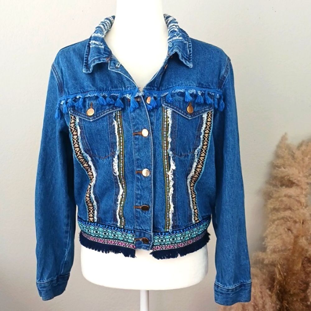 Denim land Paris Collection Women's boho fringe button-up Jean jacket sz large